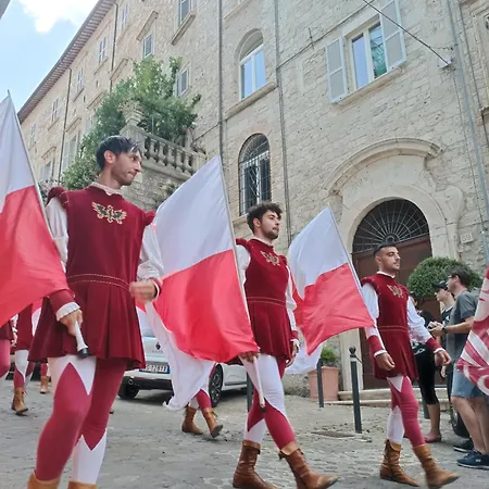 B&B Palazzo Antico 아스콜리피체노